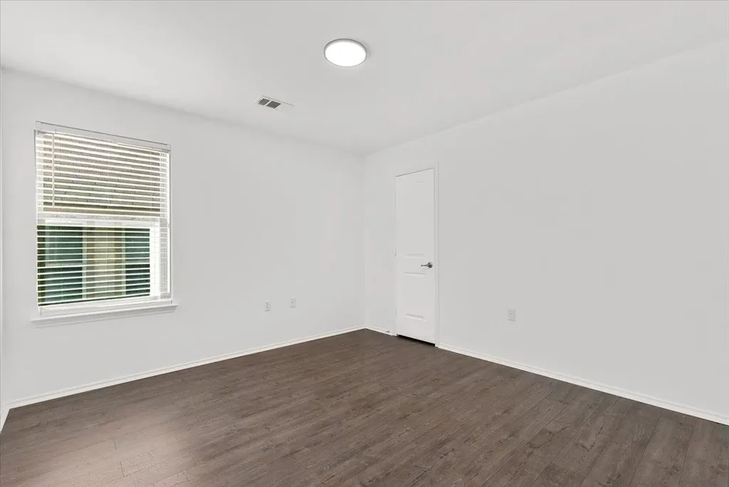 10209 Deer Chase Trail Austin TX 78747