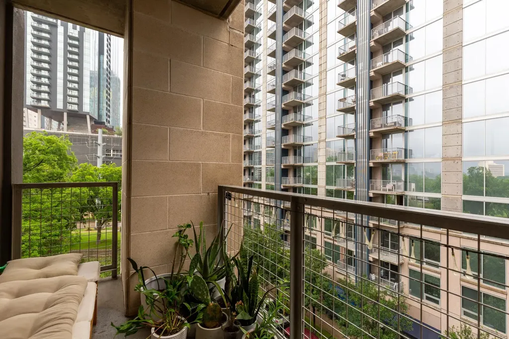 54 Rainey Street Austin TX 78701