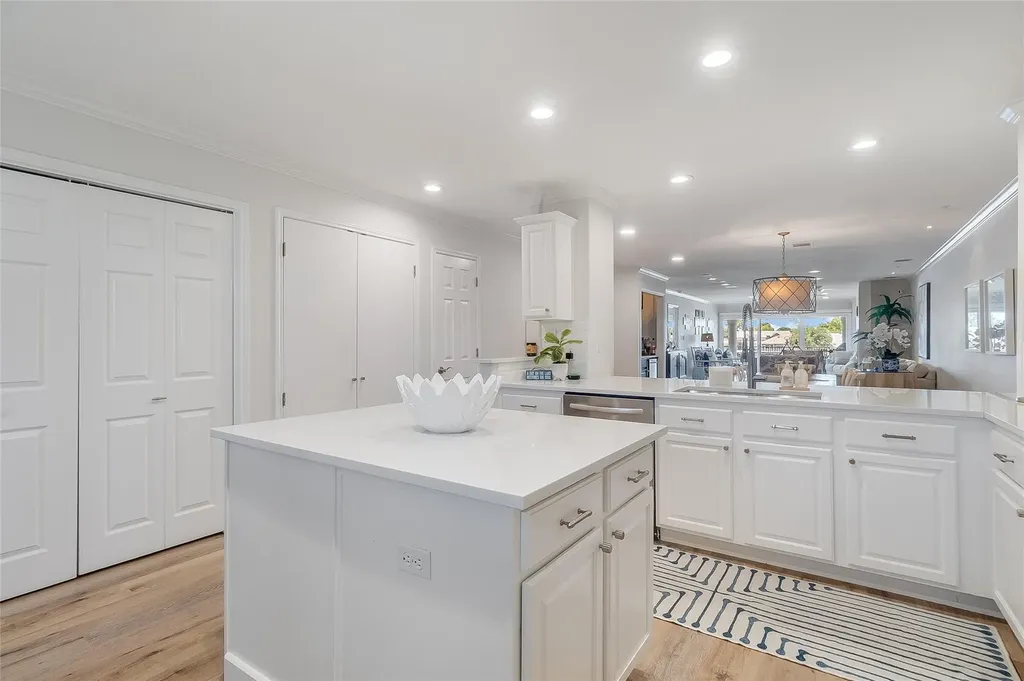 2509 Diagonal Horseshoe Bay TX 78657