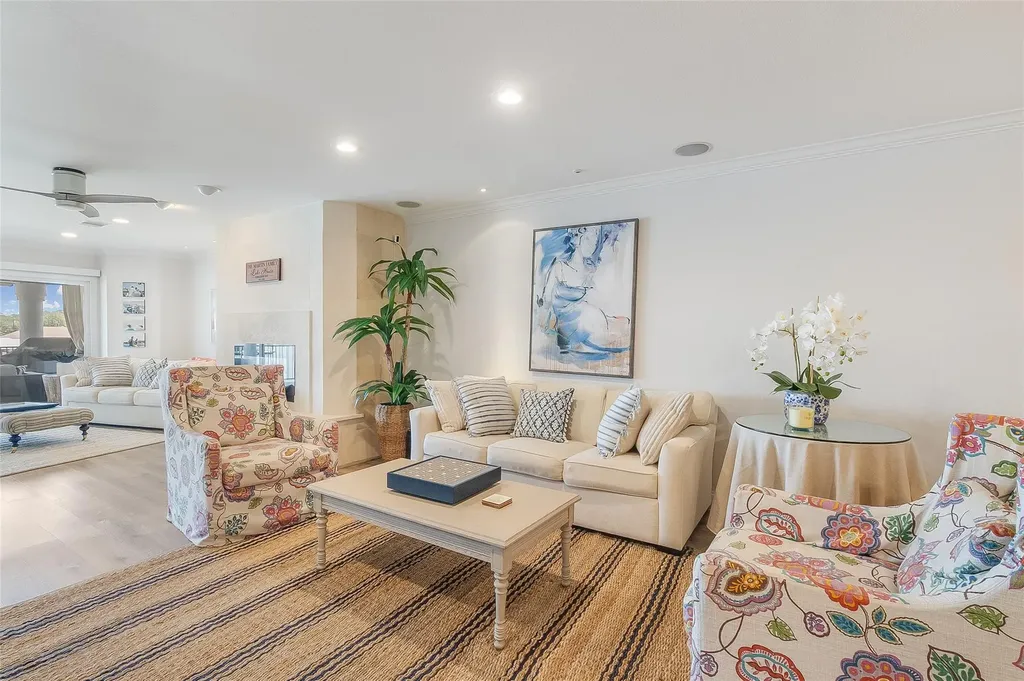 2509 Diagonal Horseshoe Bay TX 78657