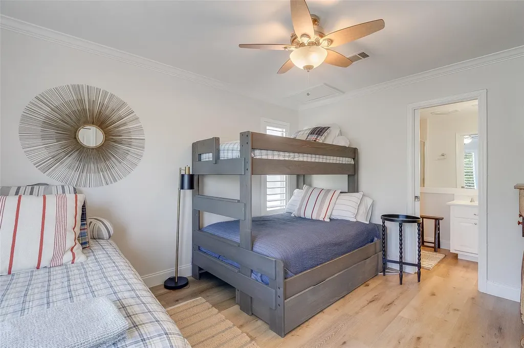 2509 Diagonal Horseshoe Bay TX 78657
