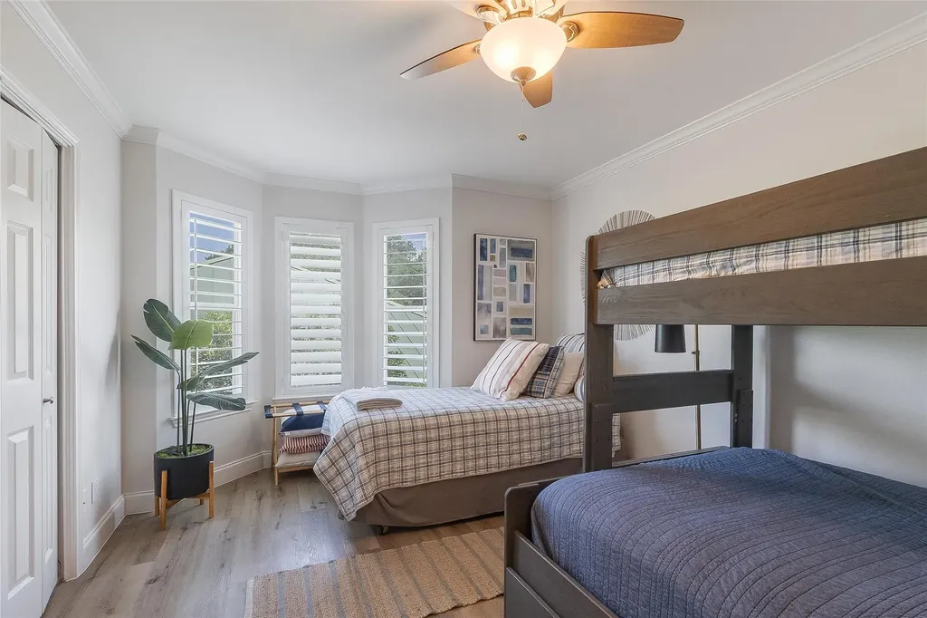 2509 Diagonal Horseshoe Bay TX 78657