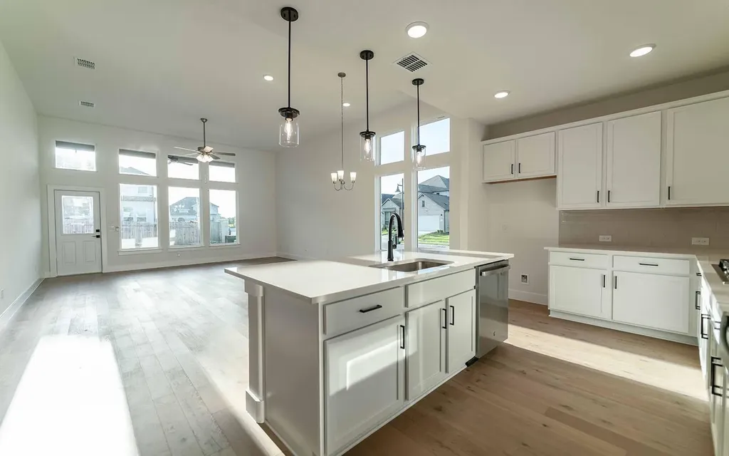 200 Hollister Drive Liberty Hill TX 78642
