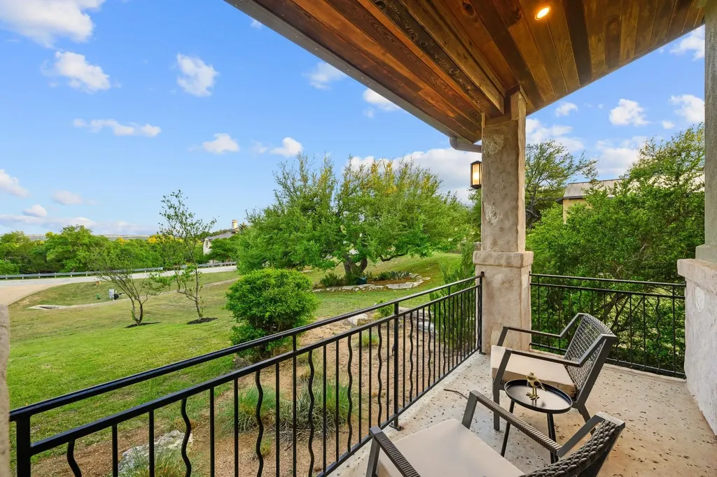 18301 Flagler Drive Austin TX 78738