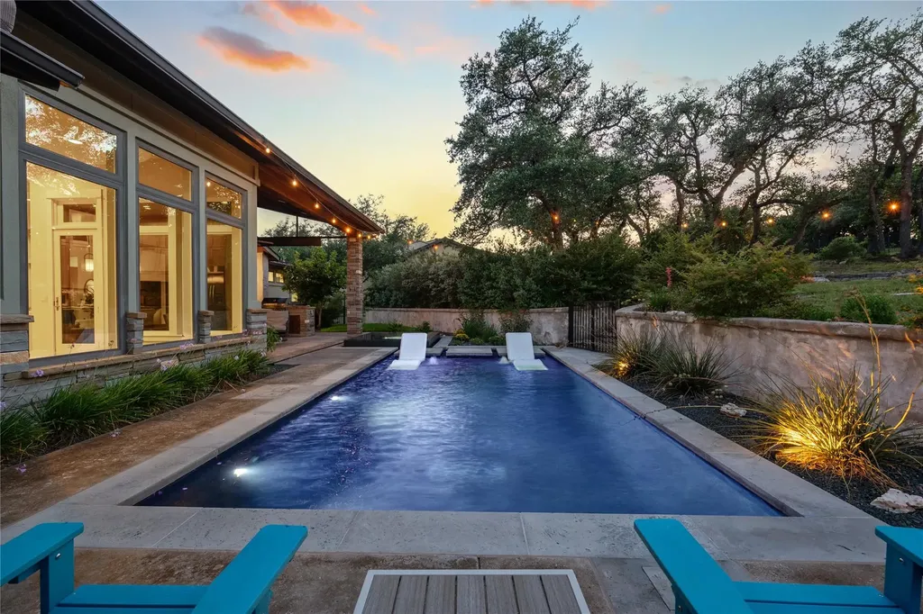18301 Flagler Drive Austin TX 78738