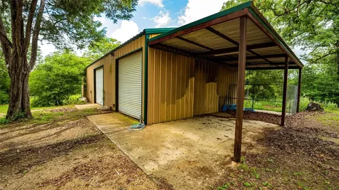1908 County Road 305 Rockdale TX 76567