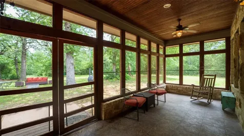 1908 County Road 305 Rockdale TX 76567
