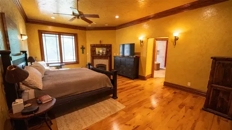 1908 County Road 305 Rockdale TX 76567