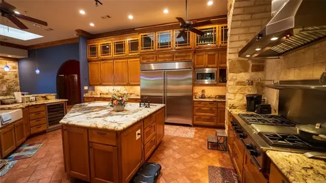 1908 County Road 305 Rockdale TX 76567