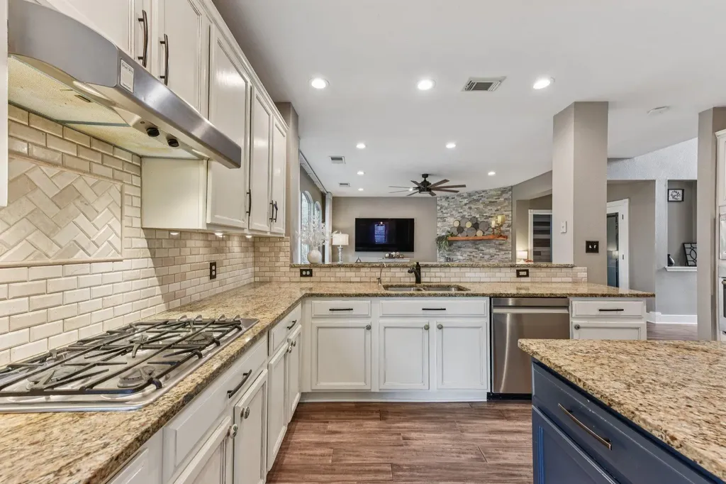 3219 Ash Glen Lane Round Rock TX 78681
