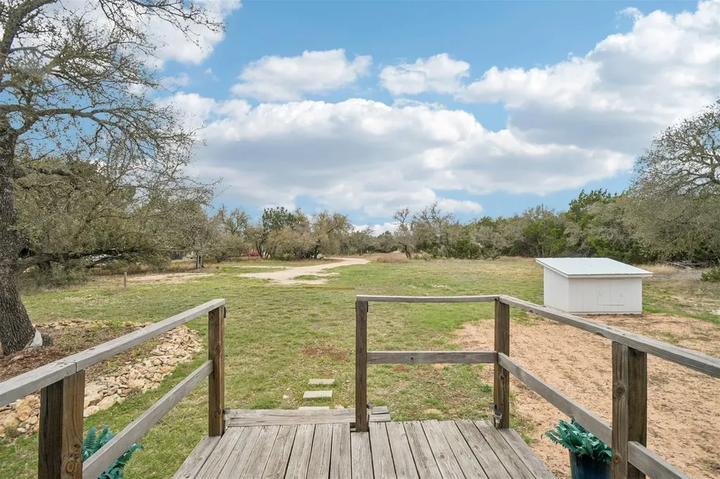 1470 Oak Grove Road Leander TX 78641