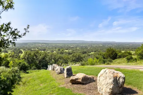 4529 Ranch Road 3347 Round Mountain TX 78663