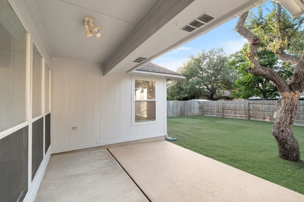 2802 Alexander Drive Leander TX 78641