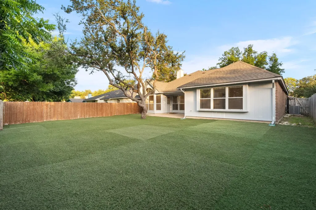 2802 Alexander Drive Leander TX 78641