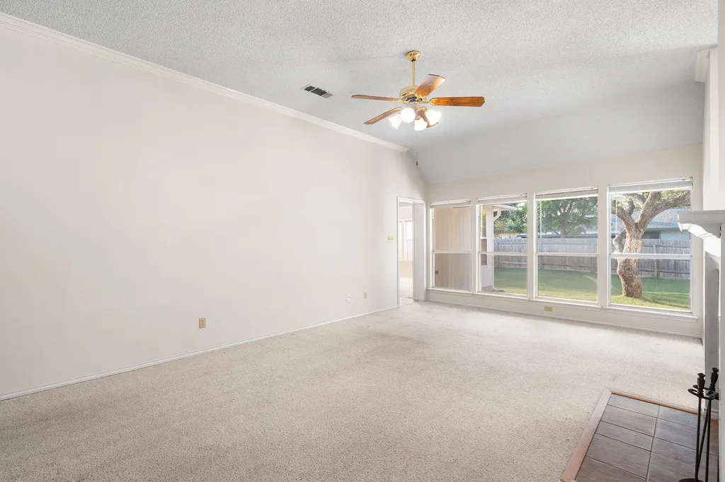 2802 Alexander Drive Leander TX 78641