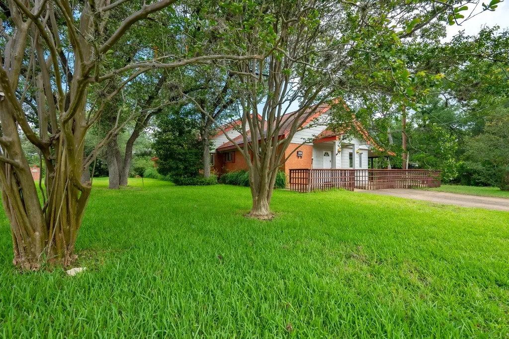 3201 Hatley Drive Austin TX 78746