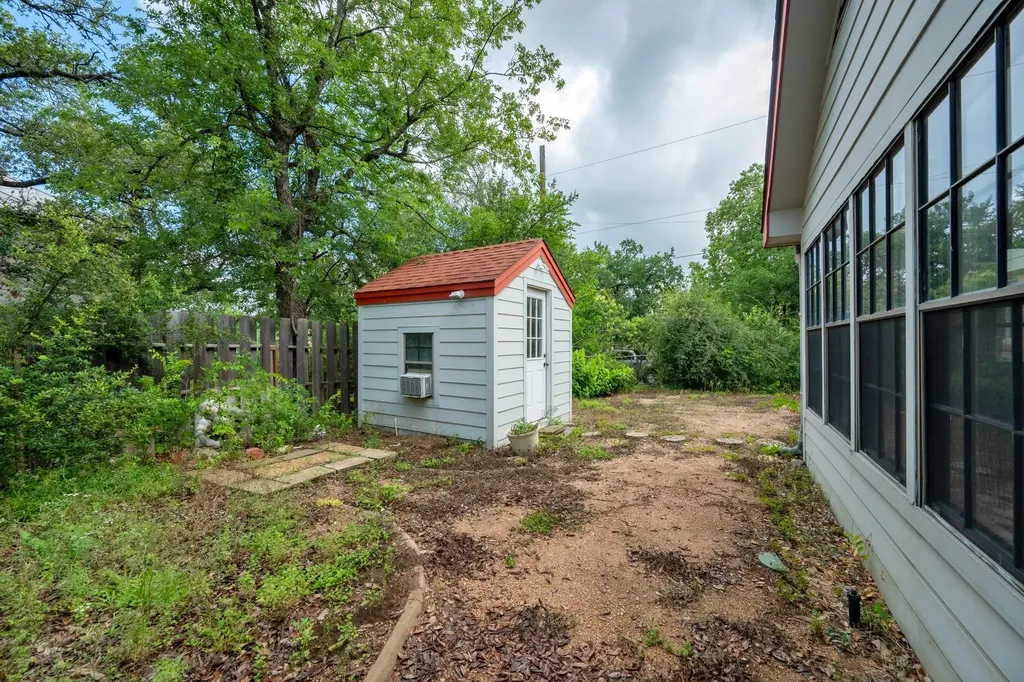 3201 Hatley Drive Austin TX 78746
