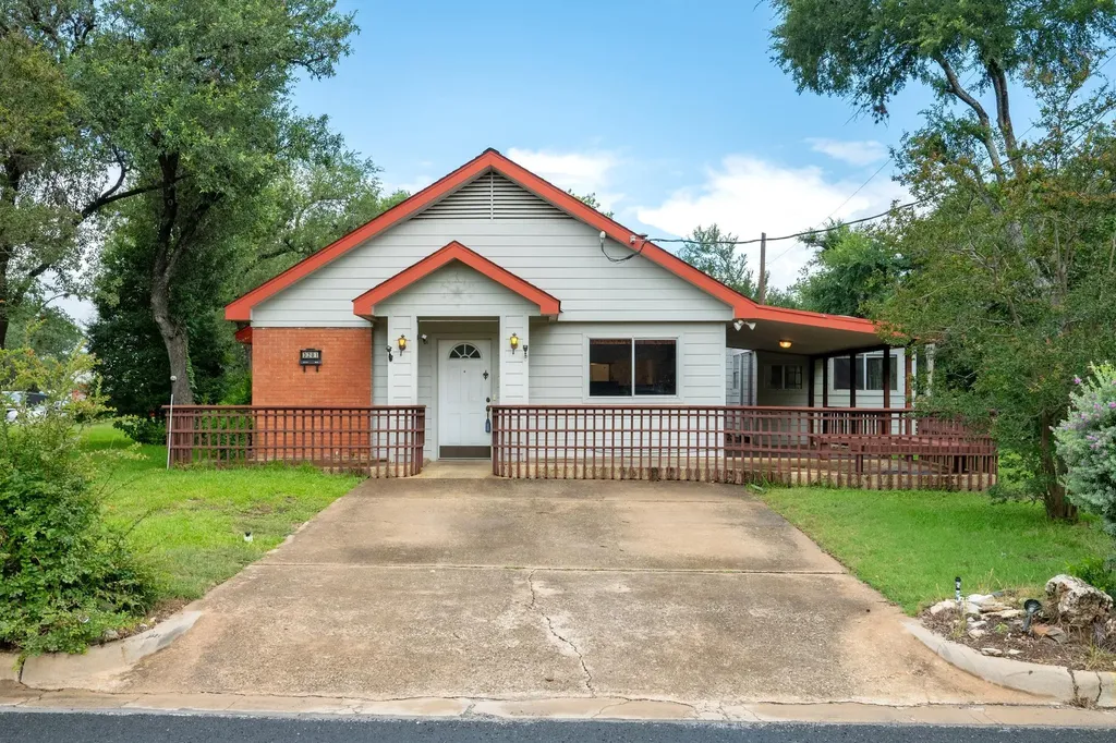 3201 Hatley Drive Austin TX 78746