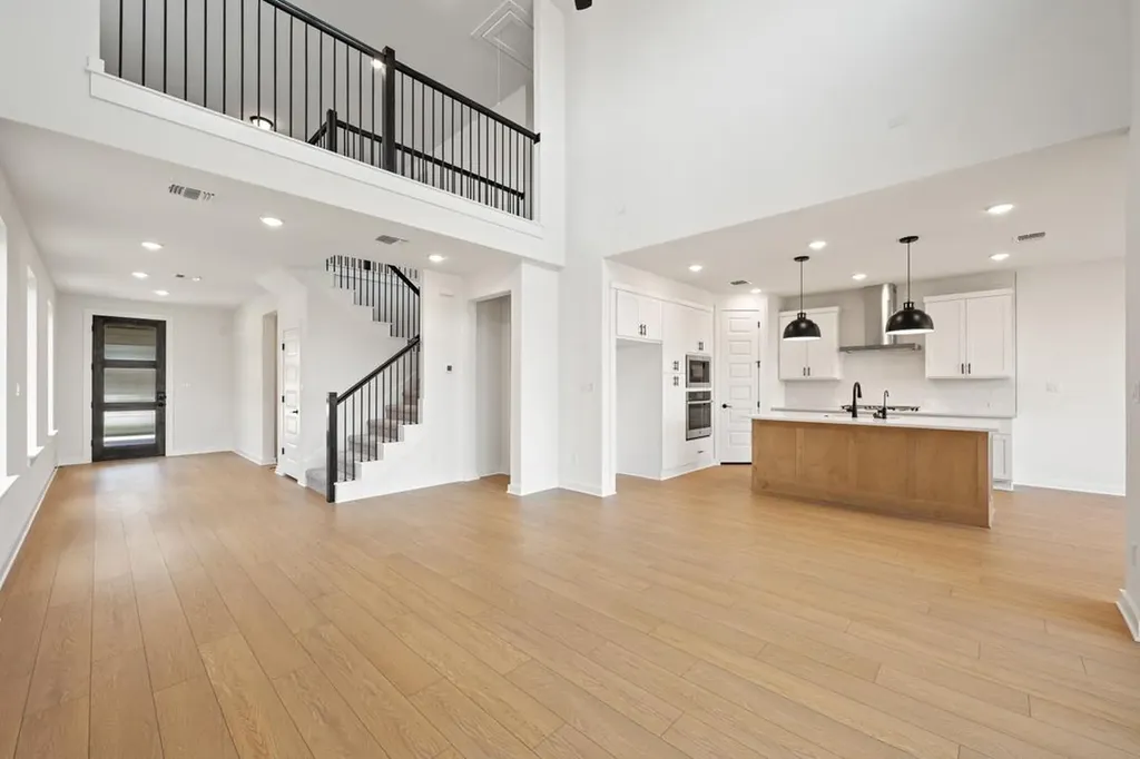 169 Grayson Elm Pass Dripping Springs TX 78620