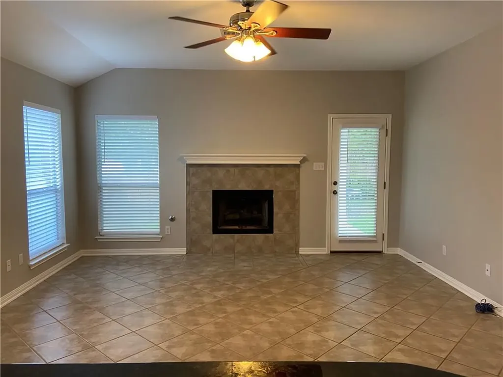 1727 Fallen Leaf Lane Round Rock TX 78665