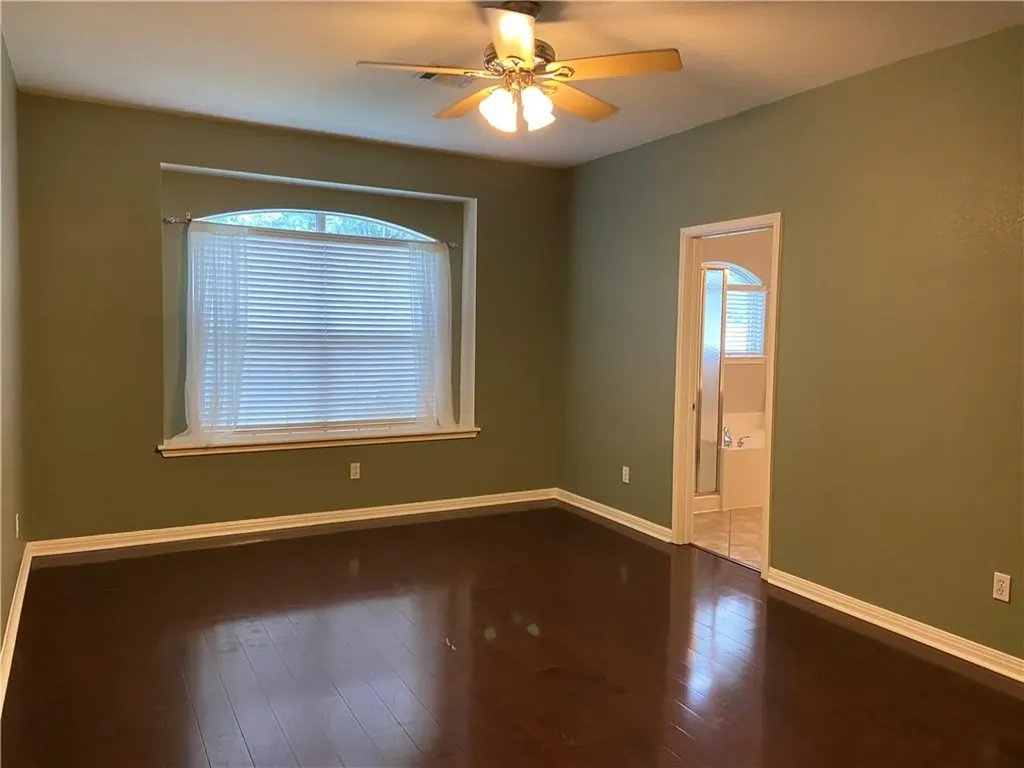 1727 Fallen Leaf Lane Round Rock TX 78665
