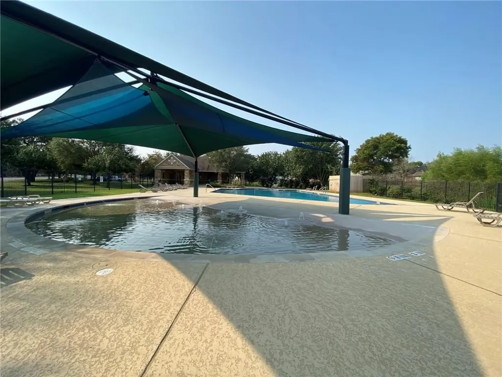 1727 Fallen Leaf Lane Round Rock TX 78665