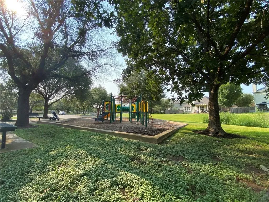 1727 Fallen Leaf Lane Round Rock TX 78665