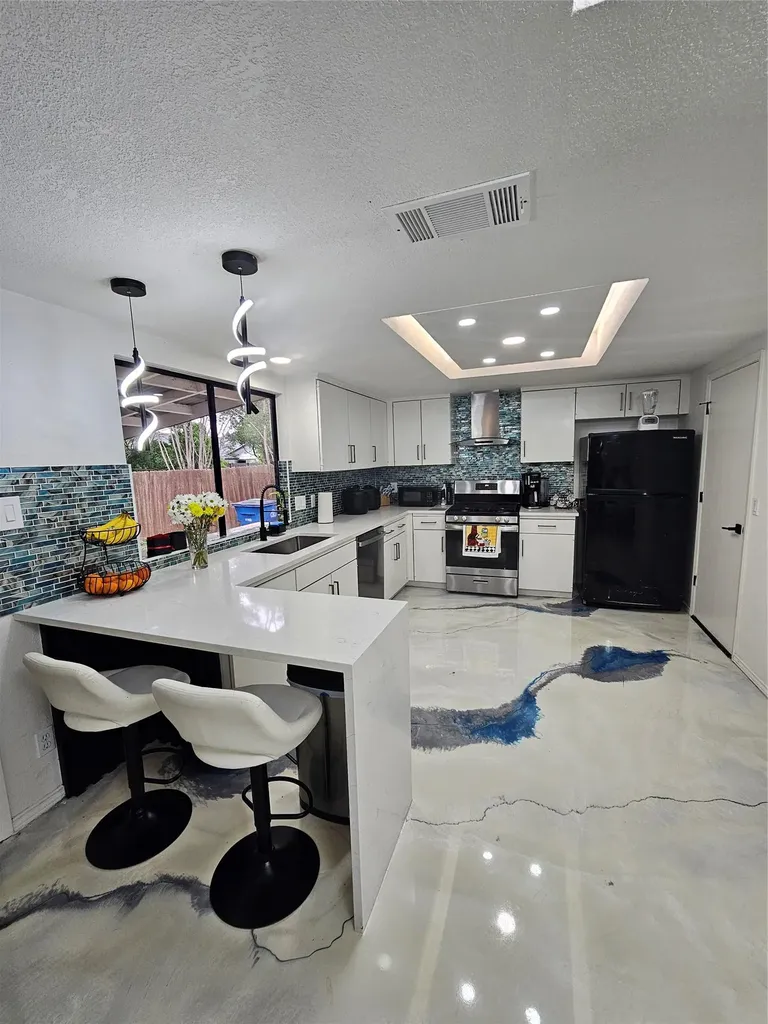 10706 Berthound Drive Austin TX 78758