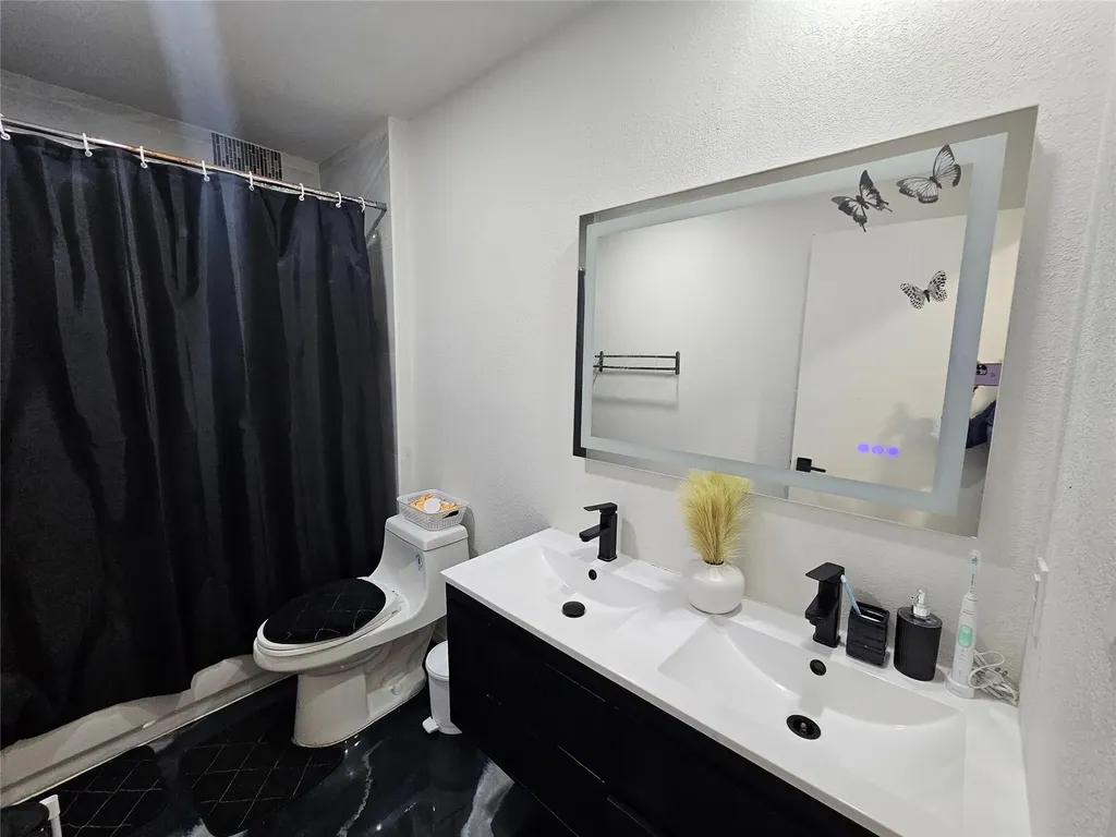 10706 Berthound Drive Austin TX 78758