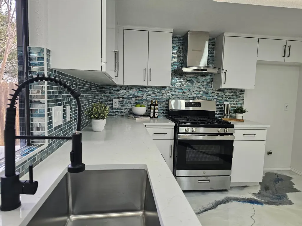 10706 Berthound Drive Austin TX 78758