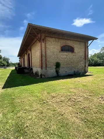 208 SW Texas Street Rockdale TX 76567