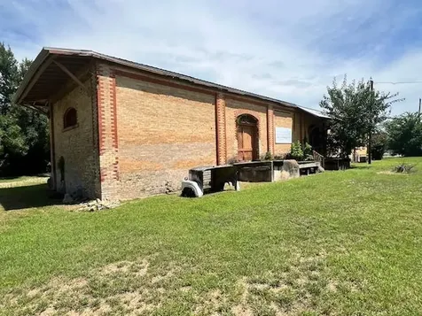 208 SW Texas Street Rockdale TX 76567