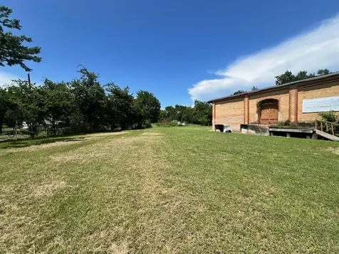 208 SW Texas Street Rockdale TX 76567