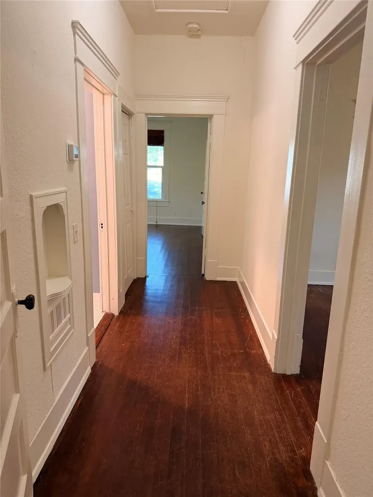 1136 Eleanor Street Austin TX 78721