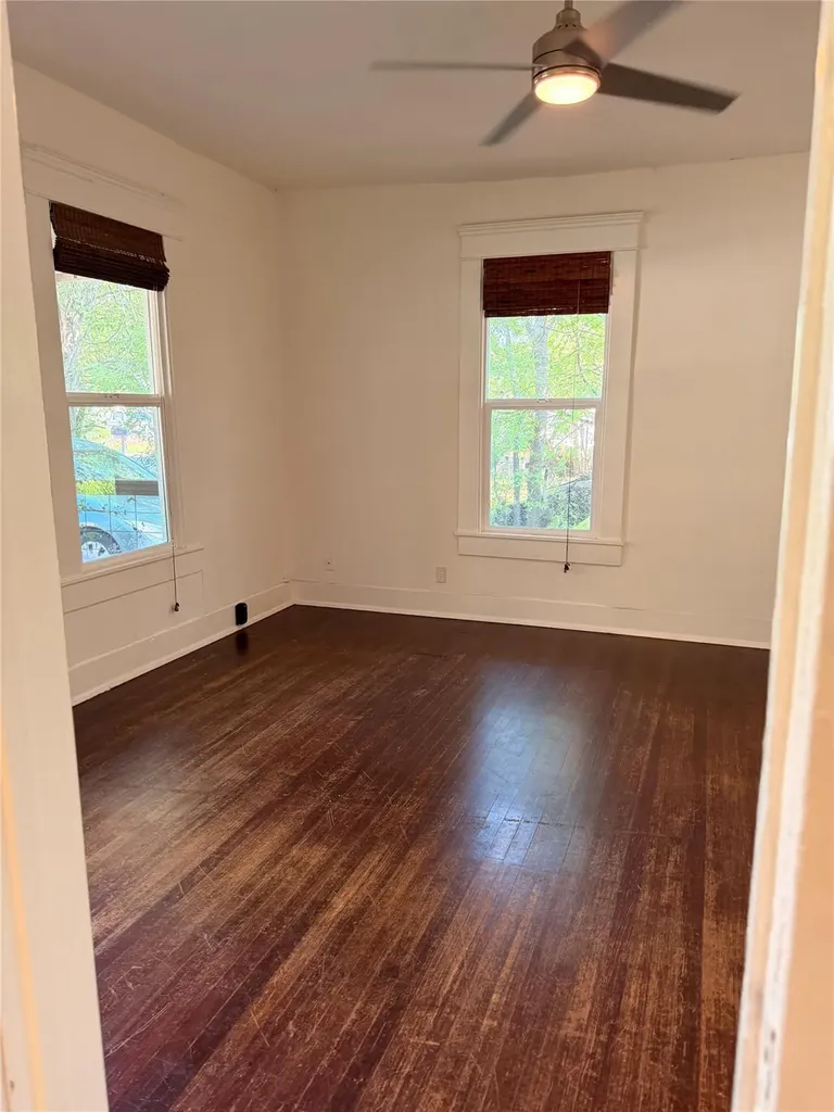 1136 Eleanor Street Austin TX 78721