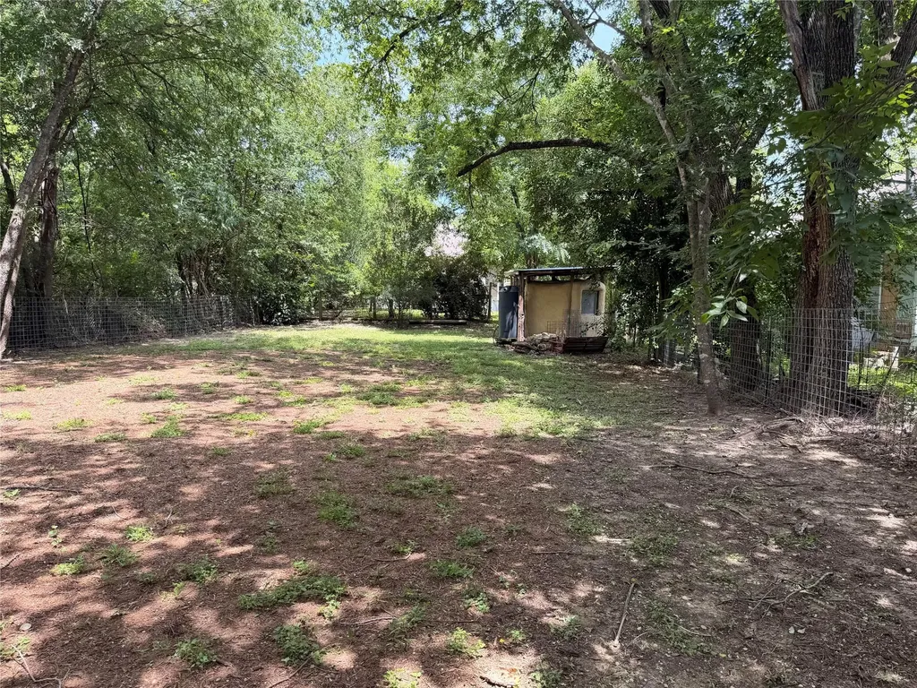 1136 Eleanor Street Austin TX 78721