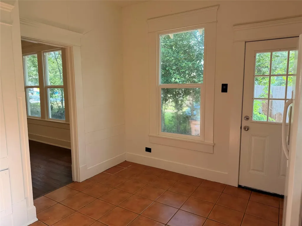 1136 Eleanor Street Austin TX 78721