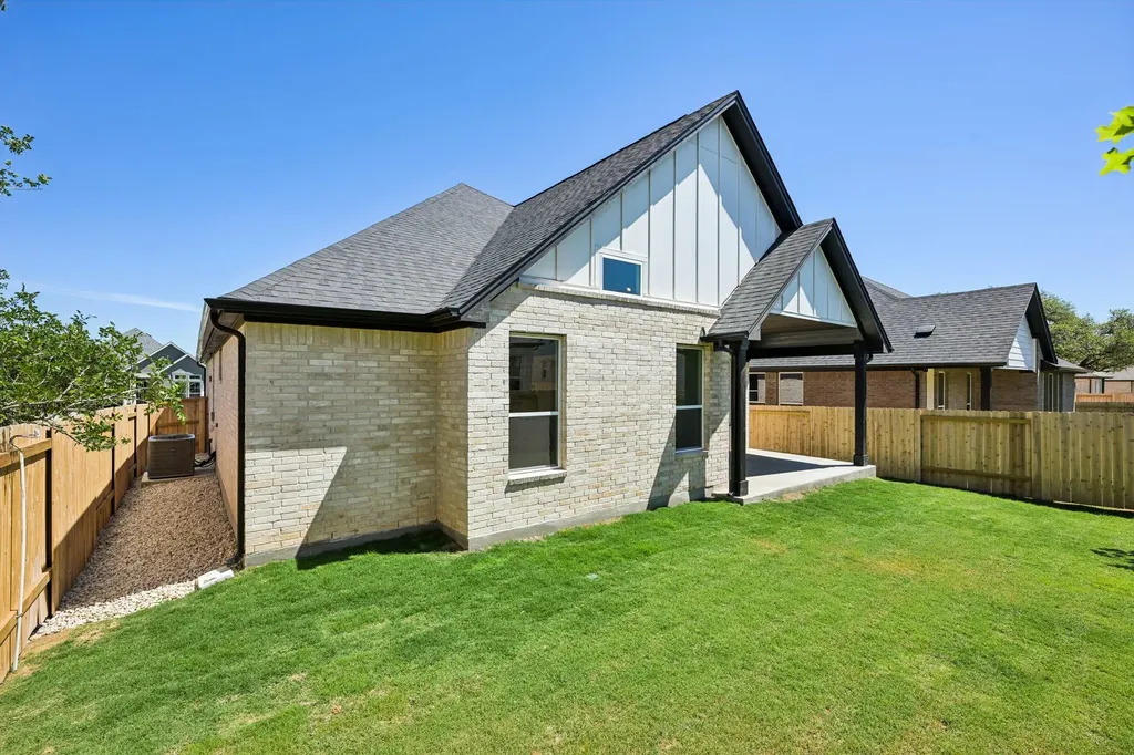 365 San Saba Drive Buda TX 78610