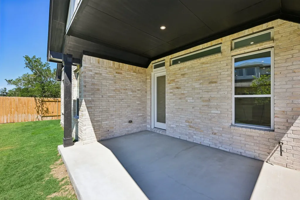 365 San Saba Drive Buda TX 78610