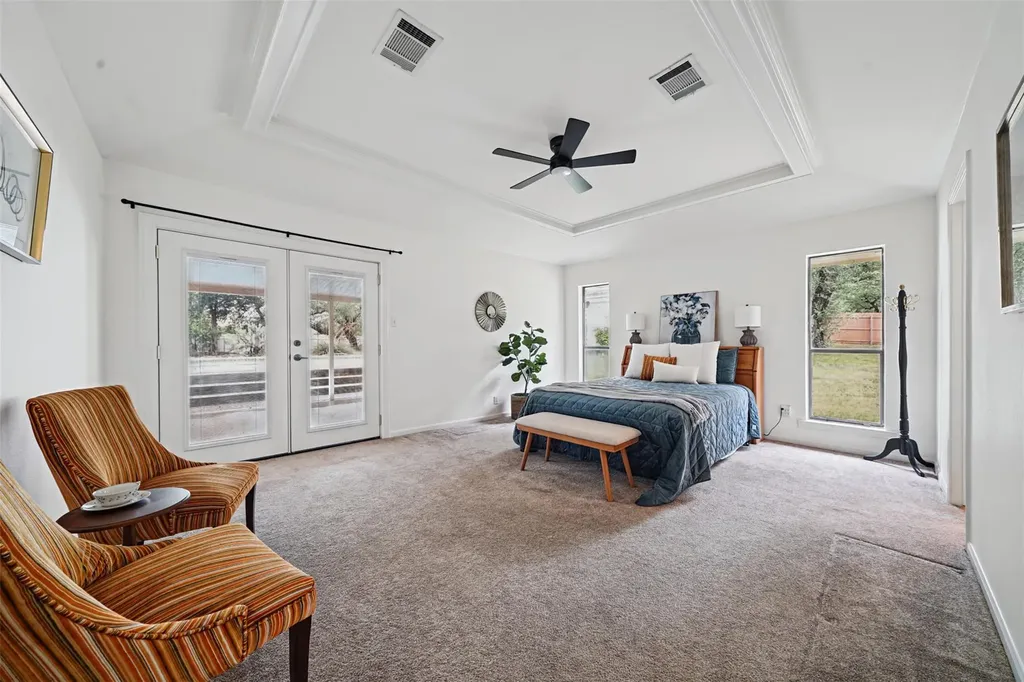 1013 Hidden Hills Drive Dripping Springs TX 78620