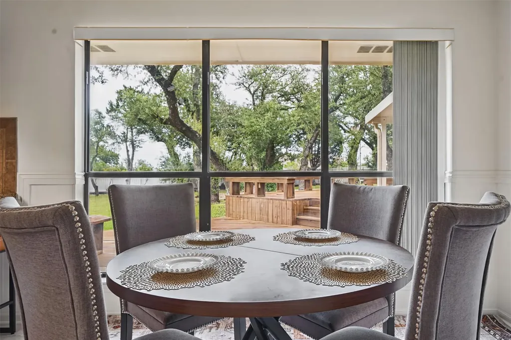 1013 Hidden Hills Drive Dripping Springs TX 78620