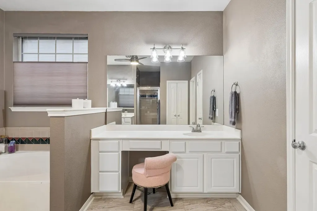 6804 Robert Dixon Drive Austin TX 78749