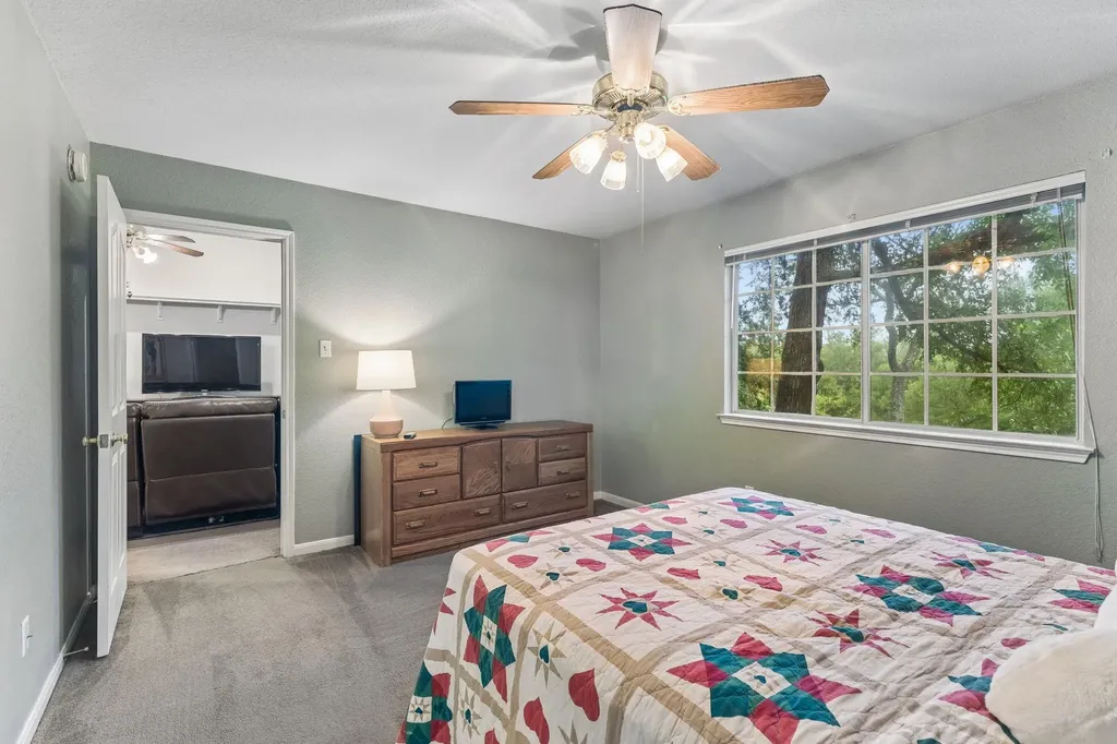 6804 Robert Dixon Drive Austin TX 78749