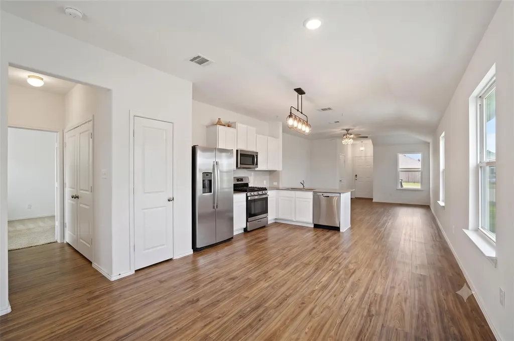 117 Wind Flower Lane Liberty Hill TX 78642