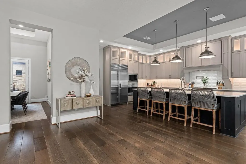 519 Woodside Terrace Austin TX 78738