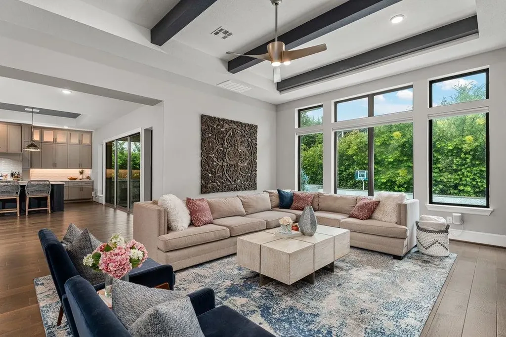 519 Woodside Terrace Austin TX 78738