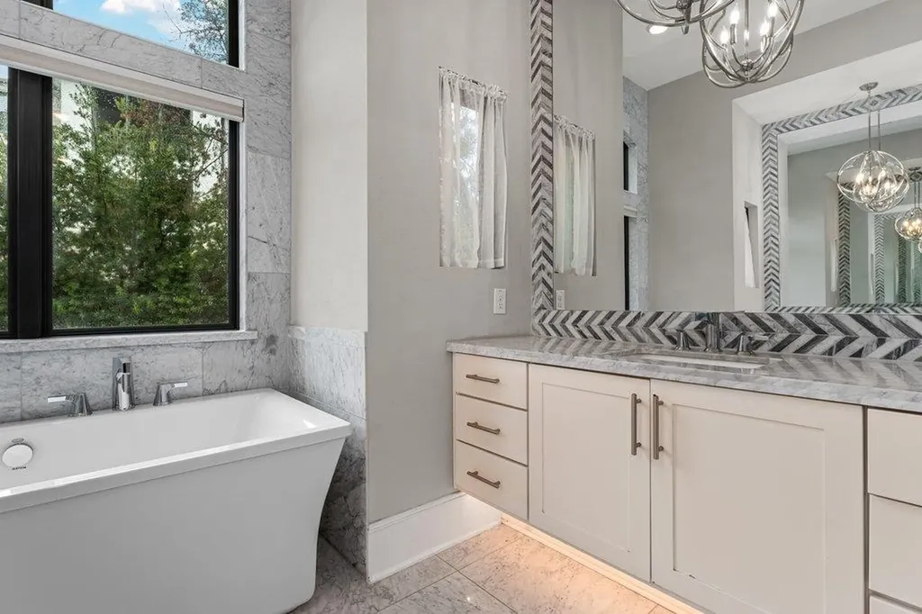 519 Woodside Terrace Austin TX 78738