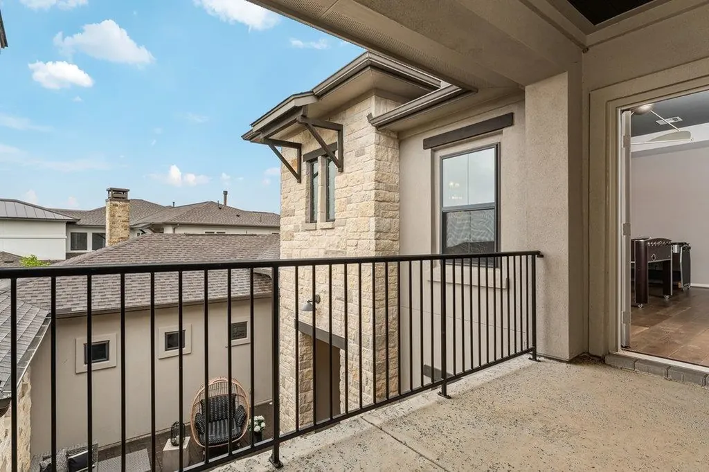 519 Woodside Terrace Austin TX 78738