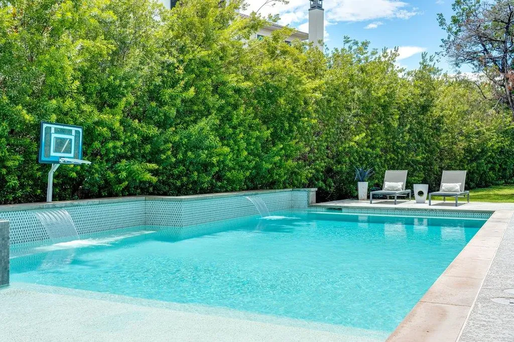 519 Woodside Terrace Austin TX 78738