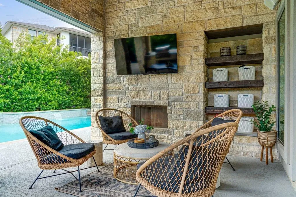 519 Woodside Terrace Austin TX 78738